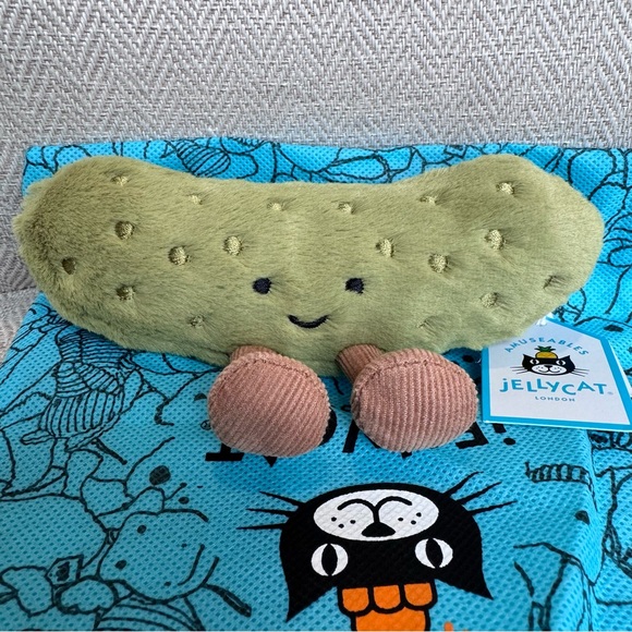 Jellycat Amuseables Pickle Plush Toy NWT Authentic With Dust Bag A6PIC - Picture 1 of 3